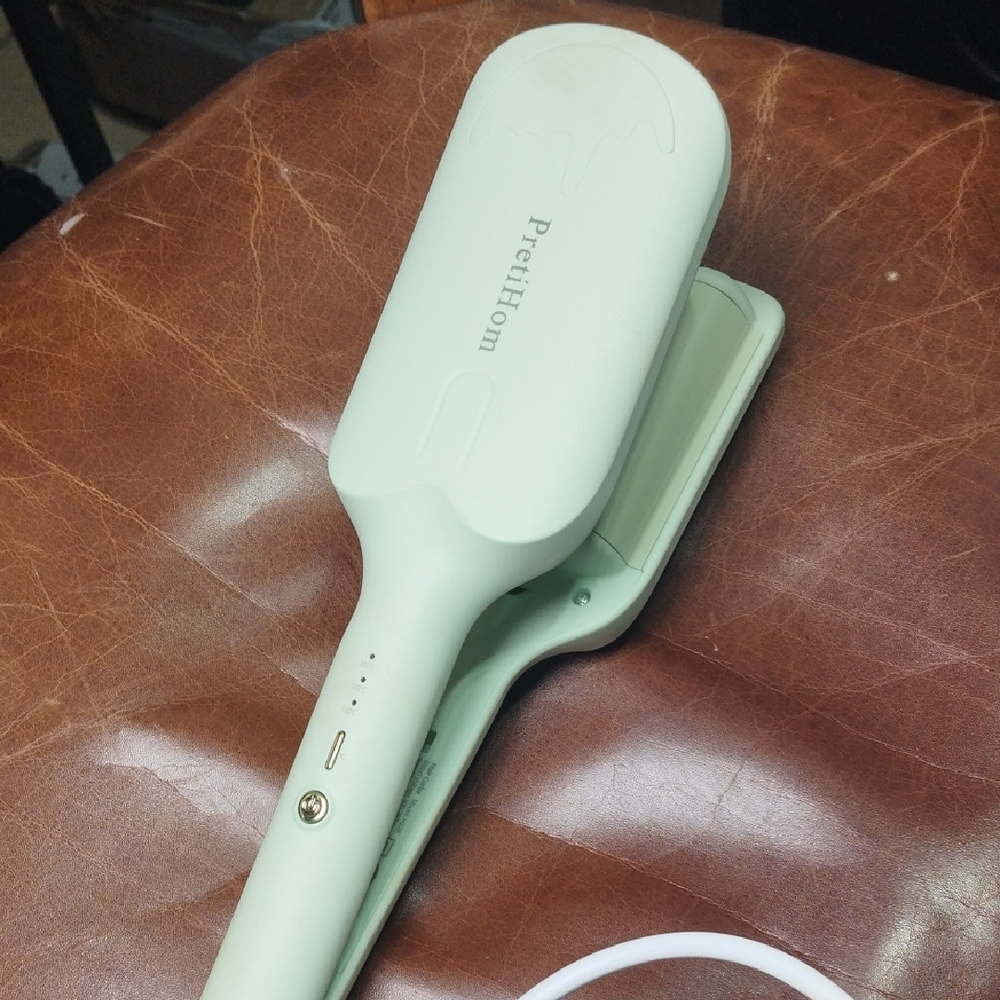 Mint Green Hair Straightener